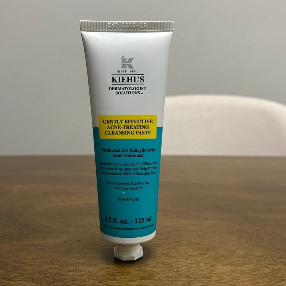 Kiehl’s Gently Effective Acne Treating‎ Cleansing Paste - NWOB - 4.2 Oz